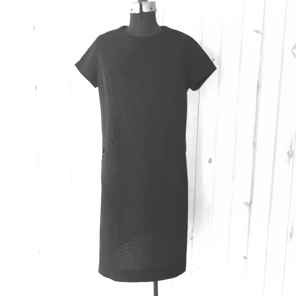 Vintage Short Sleeve Classic Little Black Dress